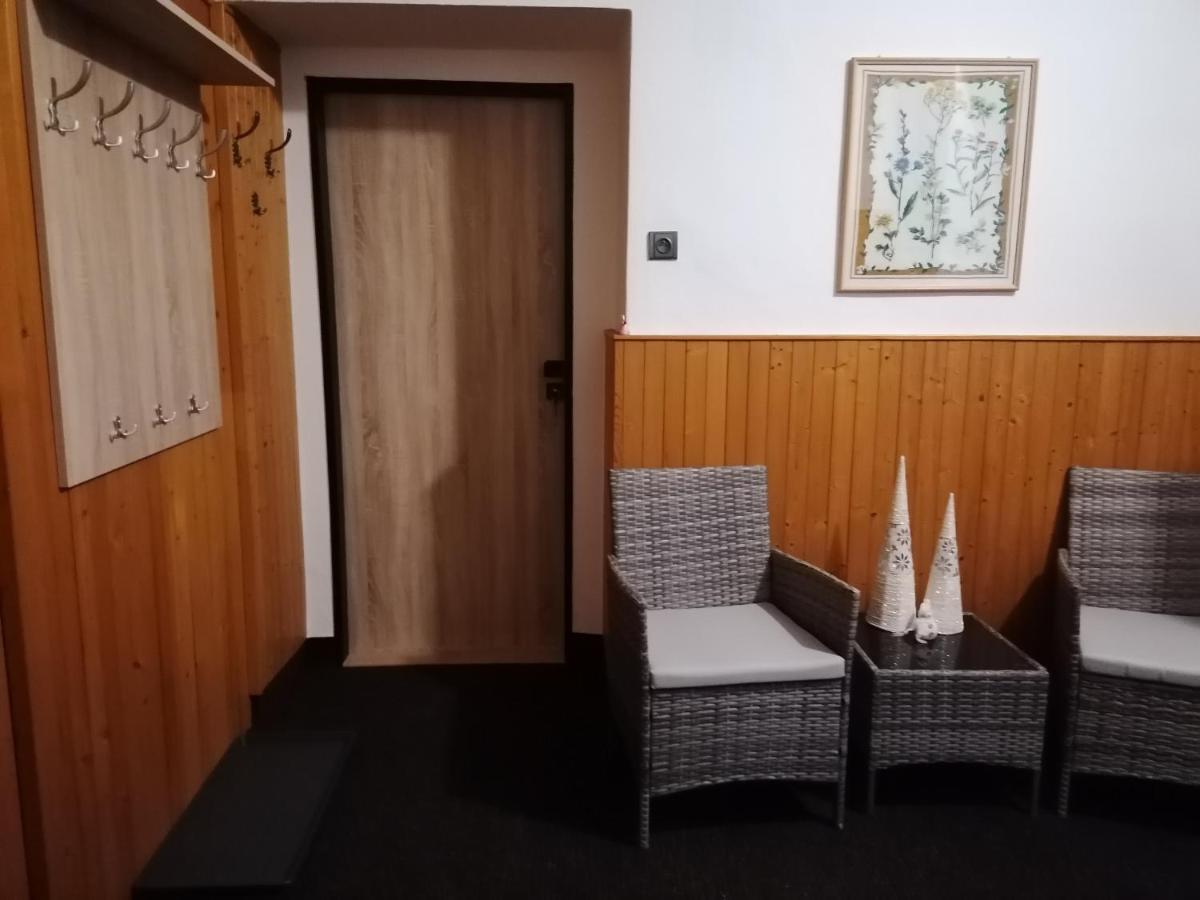 Apartman 88 แชร์เวนาโวดา ภายนอก รูปภาพ