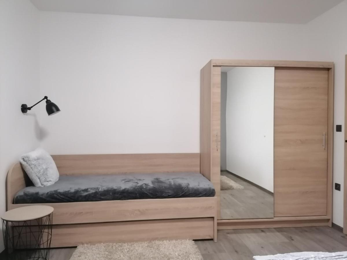 Apartman 88 แชร์เวนาโวดา ภายนอก รูปภาพ